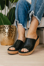 Load image into Gallery viewer, Corky’s Wine and Dine Black Wedges
