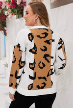 Load image into Gallery viewer, Leopard VNeck Sweater
