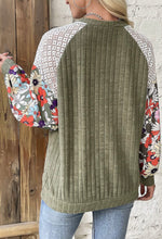 Load image into Gallery viewer, Green Floral Sleeve Top
