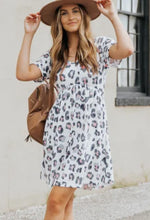 Load image into Gallery viewer, Short Sleeve Leopard Print Dress
