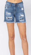 Load image into Gallery viewer, Judy Blue Mid Rise Cut Off Shorts
