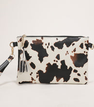 Load image into Gallery viewer, Cowprint Clutch with Tassel
