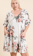 Load image into Gallery viewer, Ruffle Sleeve Floral Dress

