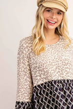 Load image into Gallery viewer, Burgundy Leopard Tunic
