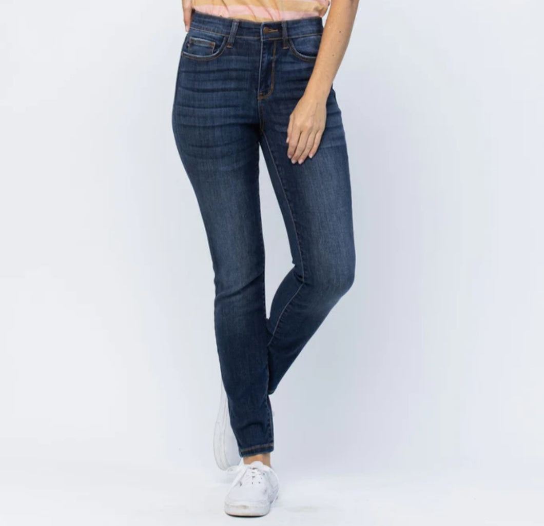 Judy Blue Hi Rise Relaxed Fit Jeans