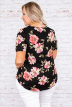 Load image into Gallery viewer, Floral Twist Knot Top
