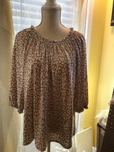 Load image into Gallery viewer, Taupe Leopard Print
