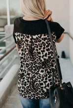 Load image into Gallery viewer, V Neck Leopard Accent Top
