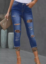Load image into Gallery viewer, Leopard Distressed Skinny Jeans
